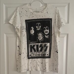 KISS Graphic T-Shirt - Torrid
